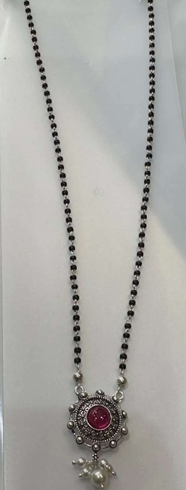 Black_Beaded_Red_Stone_Pendant_Necklace