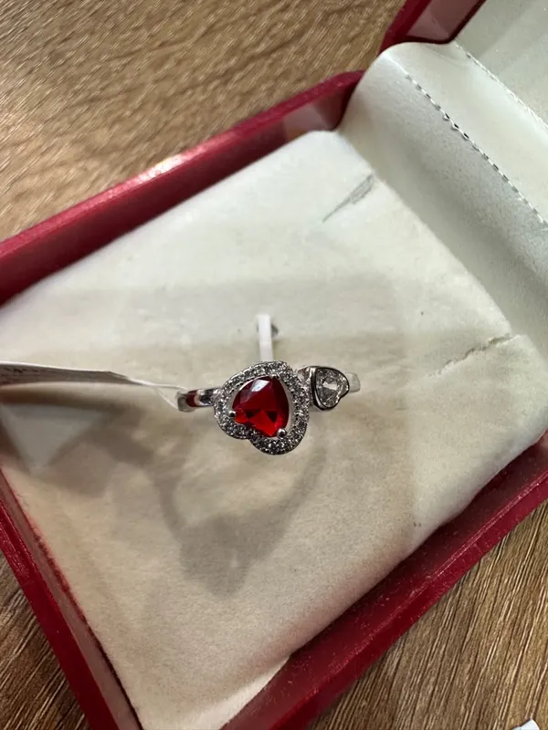 Silver_Tone_Heart_Stone_Ring_for_Women