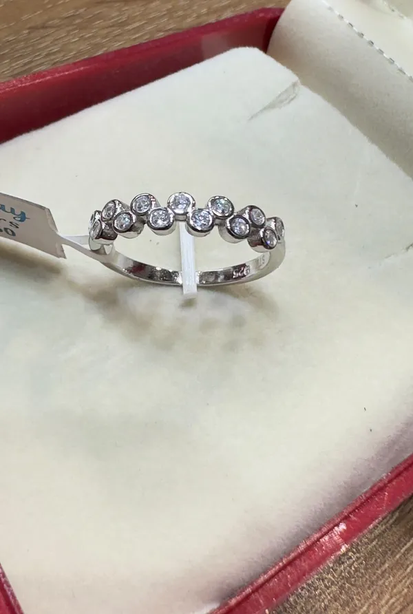 Silver_Tone_Crystal_Cluster_Ring_for_Women