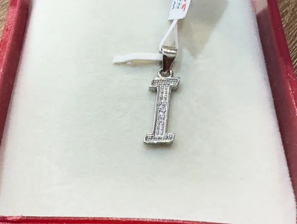 Silver-Tone_Rhinestone_Letter_I_Pendant_for_Women