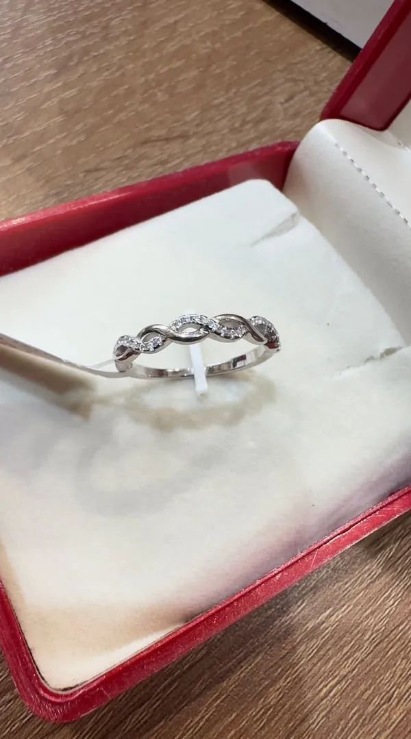 Silver_Tone_Crystal_Intertwined_Ring_for_Women