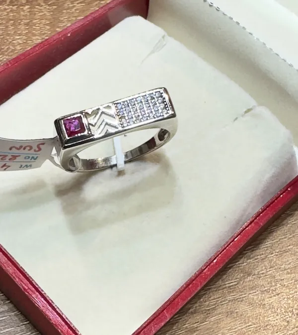 Silver_Geometric_Gemstone_Ring