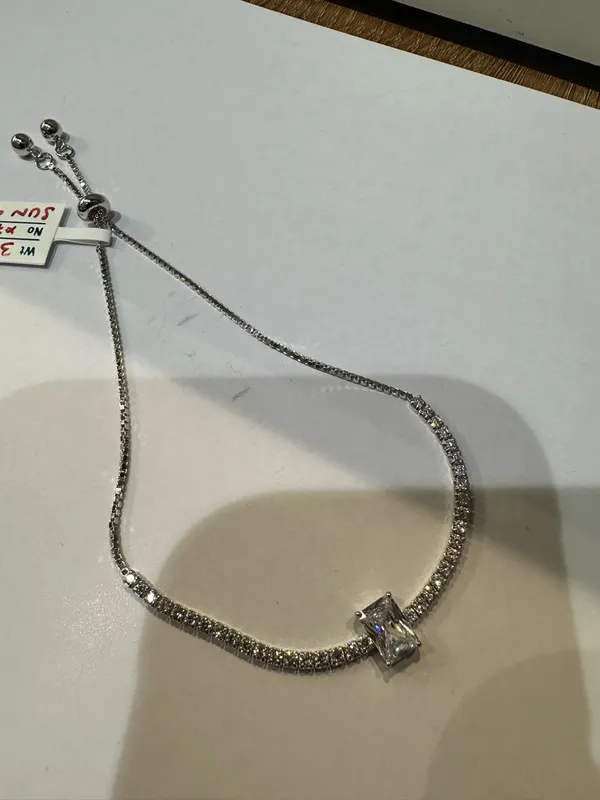 Silver-Tone_Crystal_Pendant_Necklace_for_Women