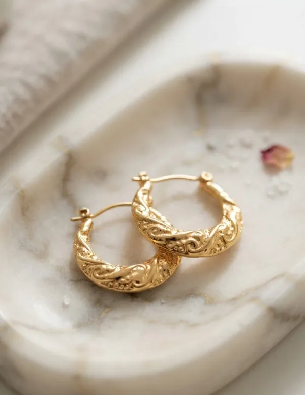 Lisa_Textured_Gold_Hoops