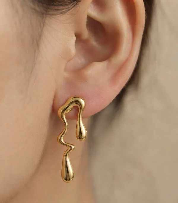 Evelyn_Water_Drip_Studs
