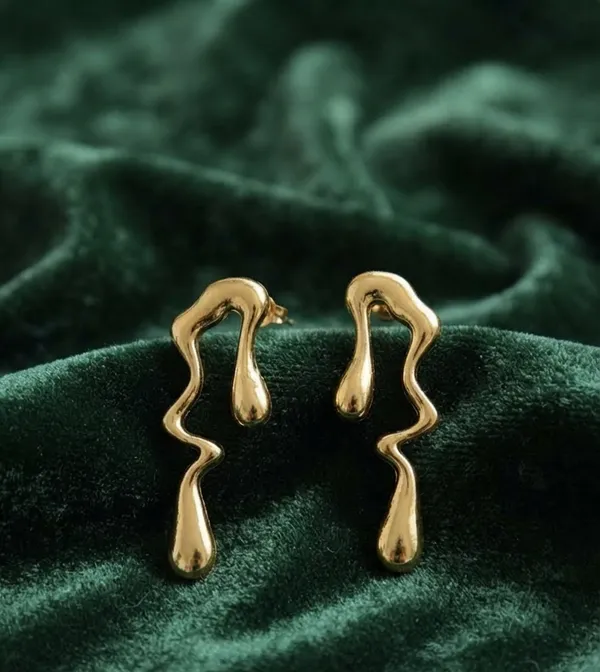 Evelyn_Water_Drip_Studs
