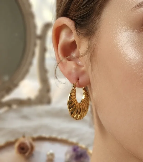 Aanya_Hoop_Earrings