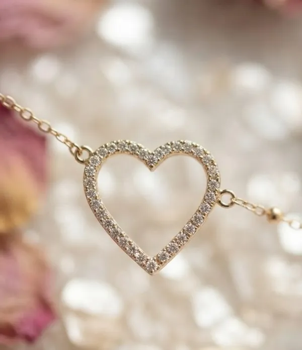 Nina_Simple_Hollow_Heart_Chain_Bracelet