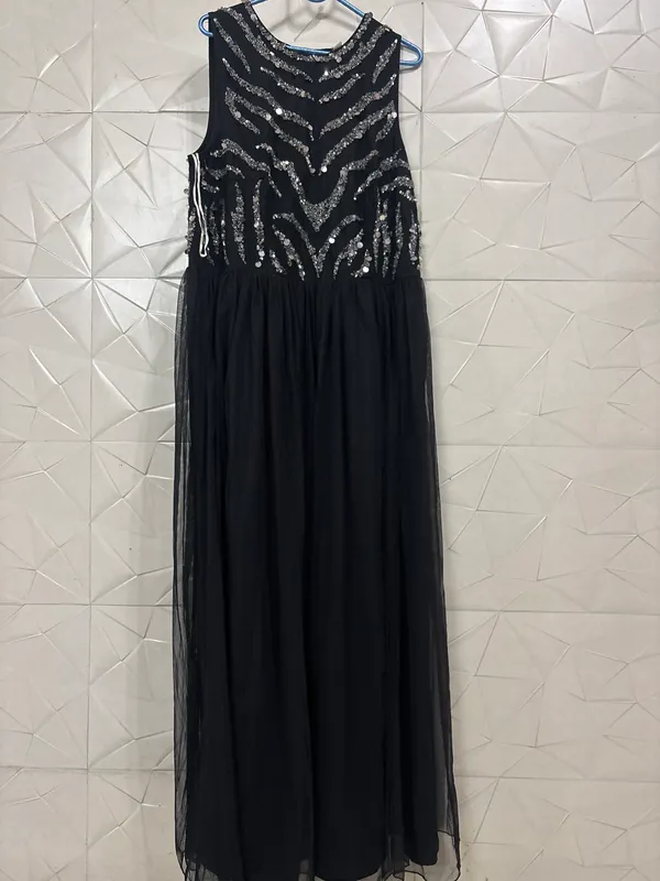 Black_Net_Embellished_Sleeveless_Long_Gown_For_Women