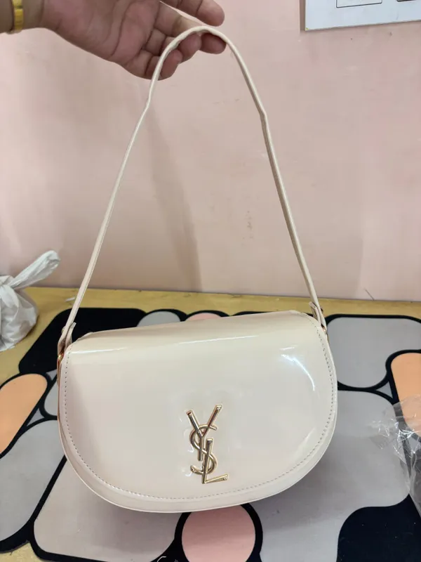 White_Glossy_Shoulder_Bag_for_Women
