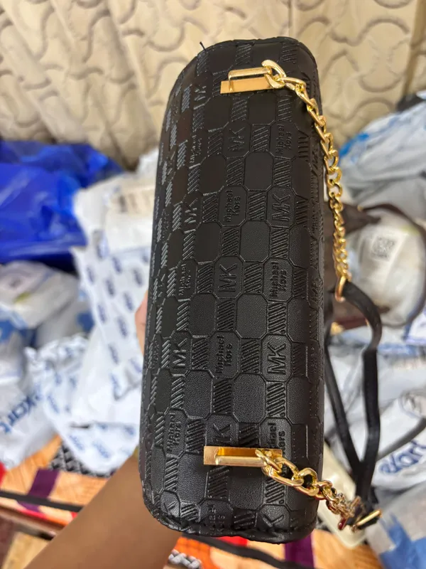 Black_Textured_Crossbody_Bag_for_Women