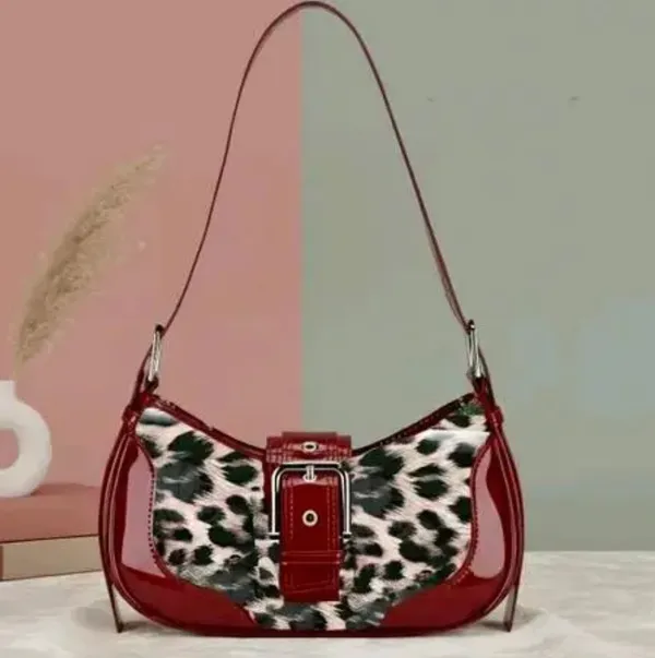 Black_Patent_Leather_Shoulder_Bag_for_Women