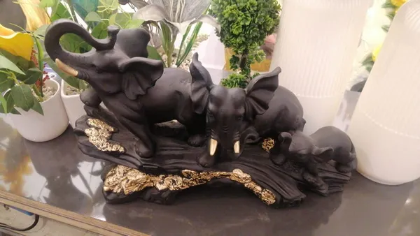 Resin_Elephant_Statue_Showpiece