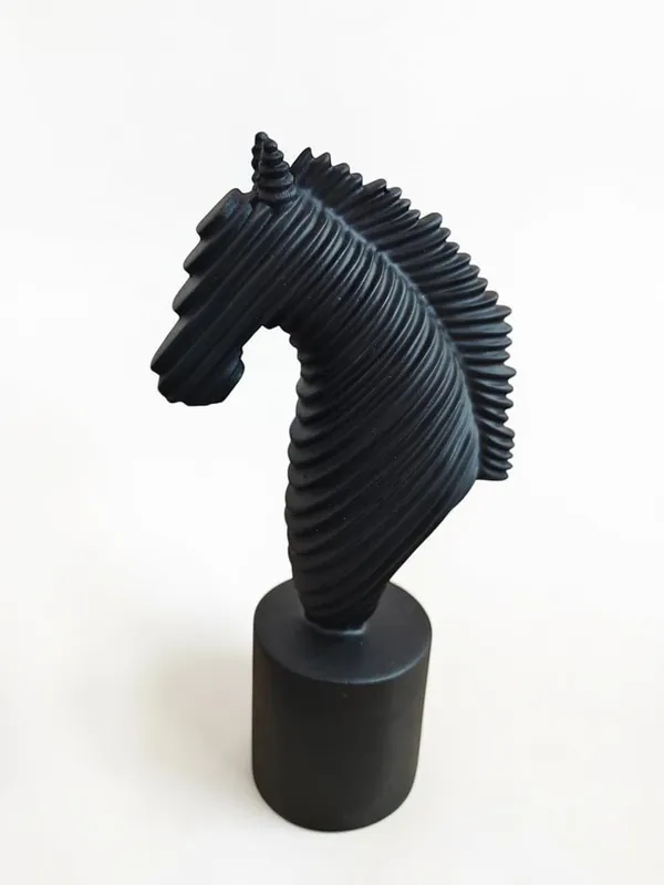 Horse_Head_Sculpture
