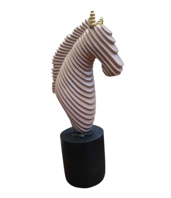 Horse_Head_Sculpture