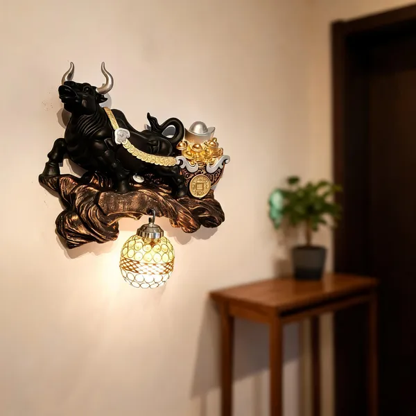 Bull_Wall_Lamp_Resin