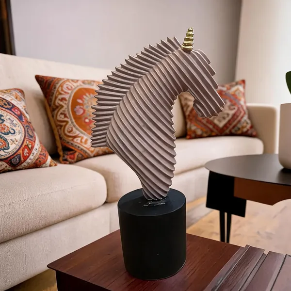 Horse_Head_Sculpture