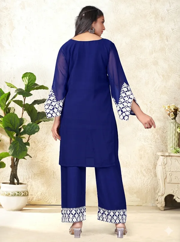Blue_Georgette_Kurta_Pant_Set_For_Women
