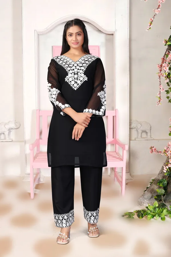 Black_Georgette_Kurta_Pant_Set_For_Women