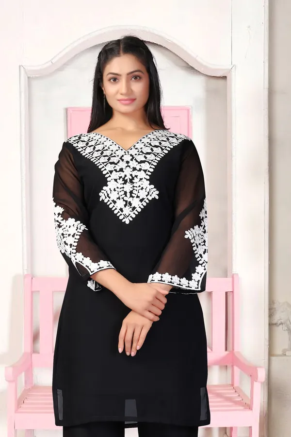 Black_Georgette_Kurta_Pant_Set_For_Women