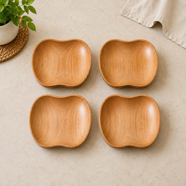 Apple_Shaped_Wooden_Serving_Tray_Food_Platter_(17_X_17_Cm)