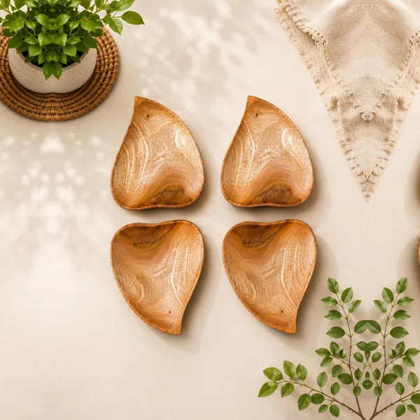 Serving_Plates_Leaf_Shaped_|_Natural_Wood_Serving_Trays_(20_X_17_Cm)