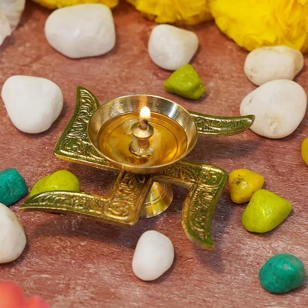 Diwali_Corporate_Gift_Swastik_Diya_with_Velvet_Gift_Box_Pack_of_3