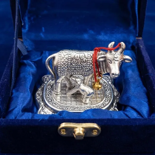 Kamdhenu_Cow_and_Calf_Idol_with_Velvet_Gift_Box