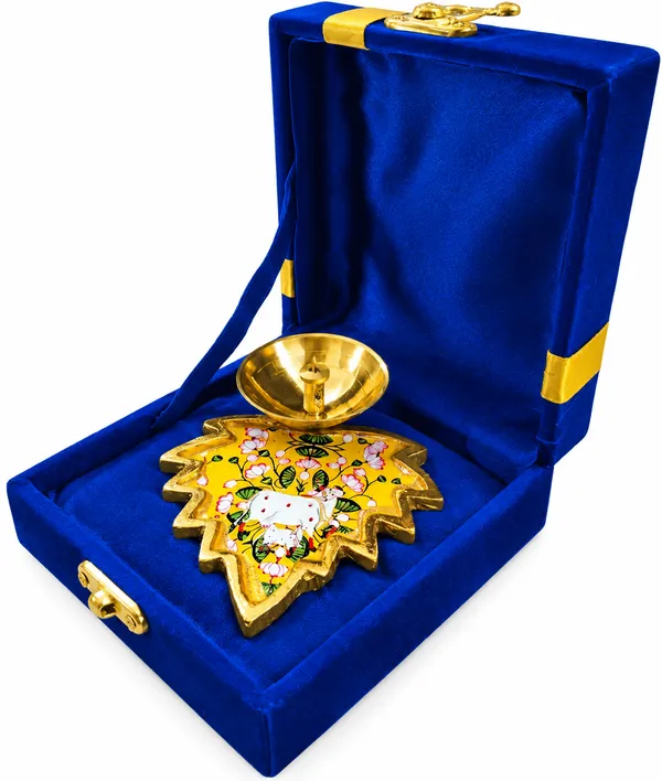 Pichwai_Cow_Brass_Diya_with_Velvet_Gift_Box