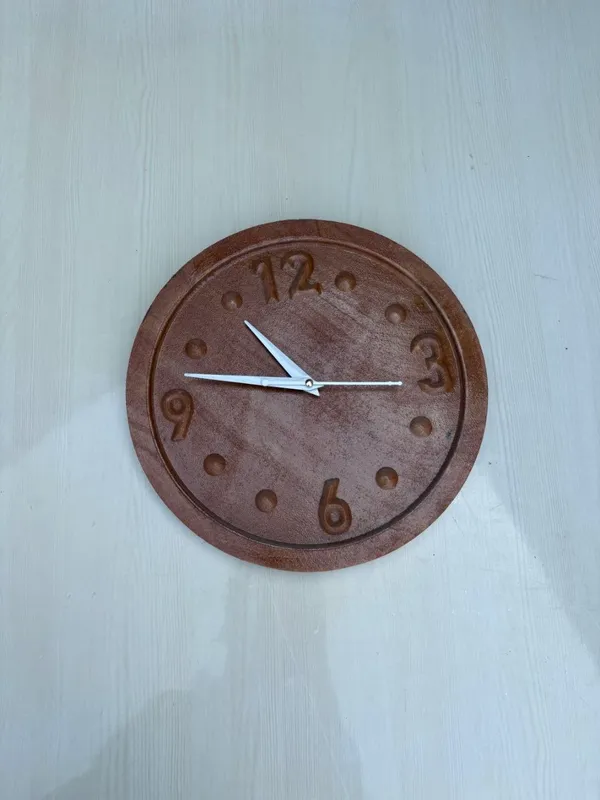 Wooden_Rustic_Round_Wall_Clock