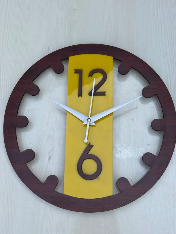 Wood_Finish_Modern_Abstract_Wall_Clock