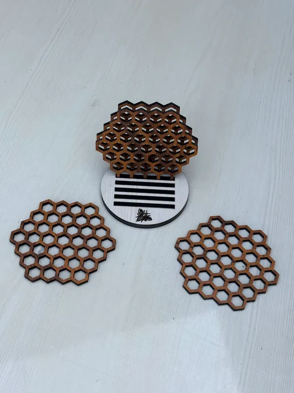 Wooden_Honeycomb_Pattern_Table_Mat_Set