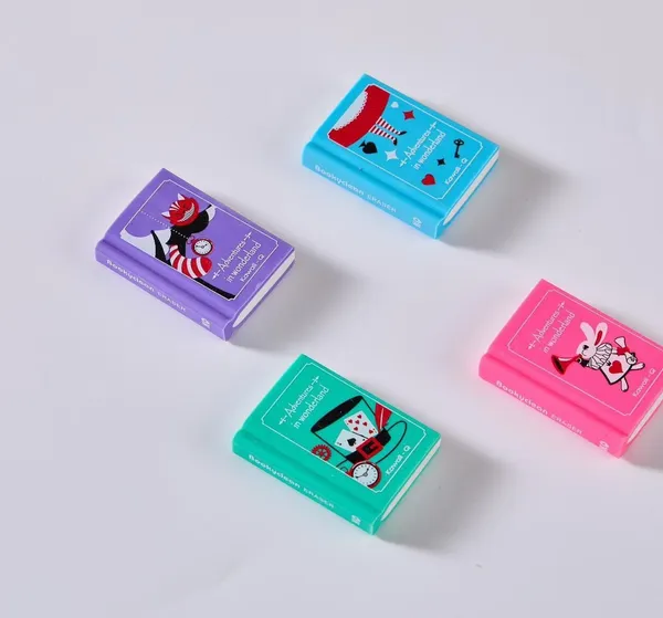 Alice_In_Wonderland_Eraser_Set