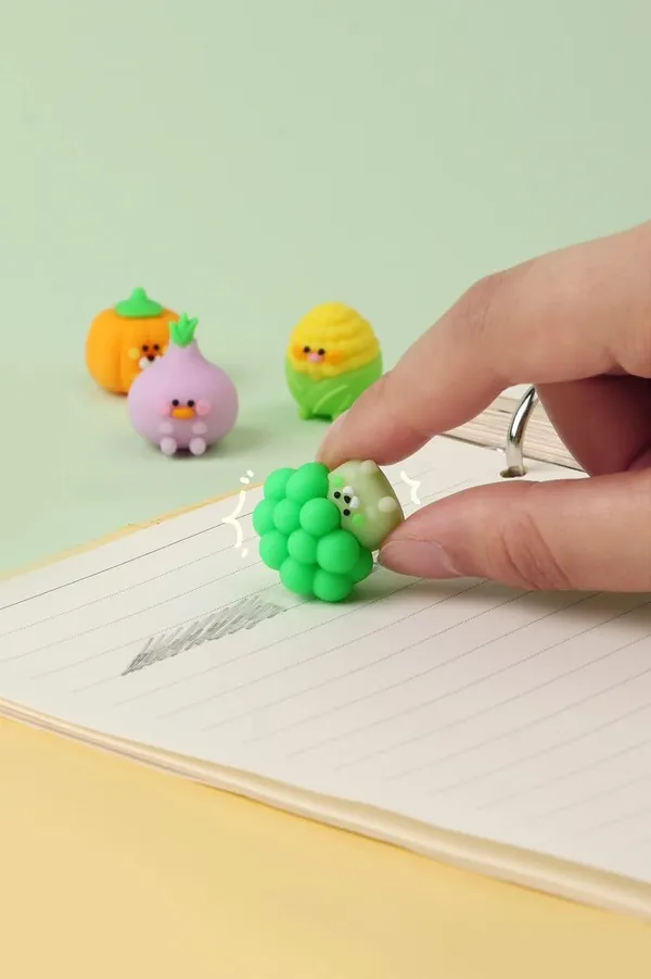 Vegetable_Animal_Eraser_Set