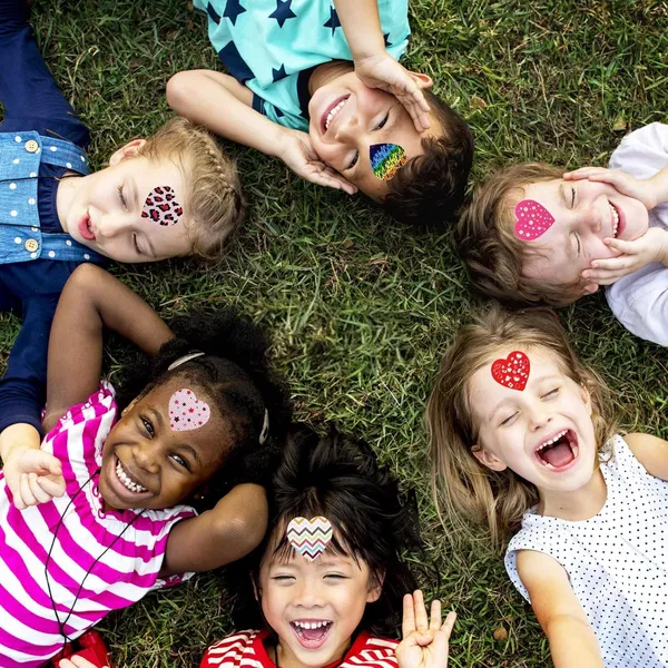 Heart_Stickers_Roll_For_Kids