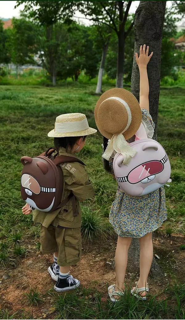Kids_Backpack_With_Ergonomic_Straps