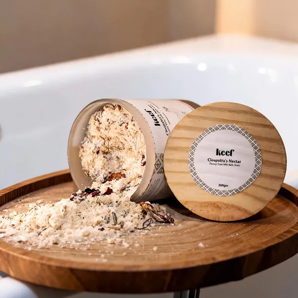 Keef_Cleopatra_S_Nectar_Honey_Oats_Milk_Bath_Soak