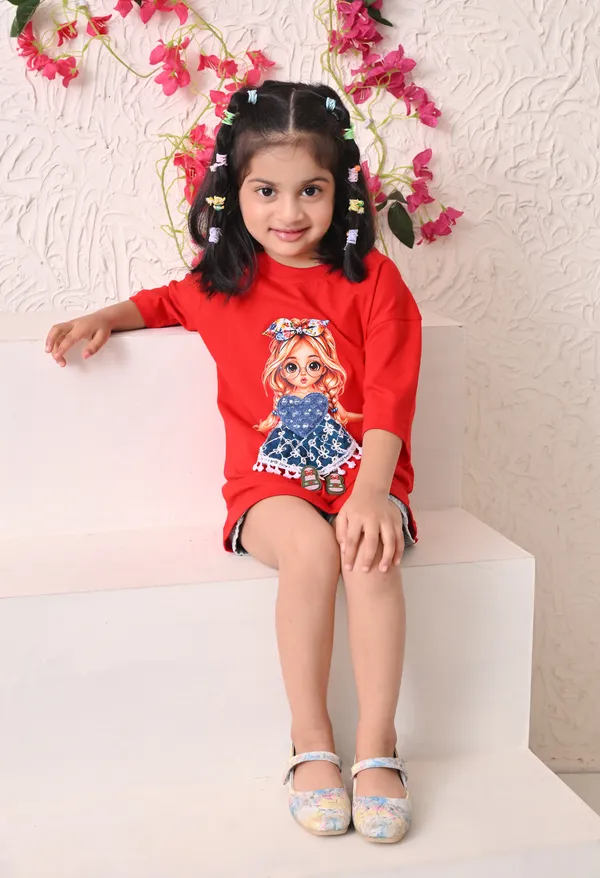 Red_Loose_Fit_Graphic_T-Shirt_for_Girls