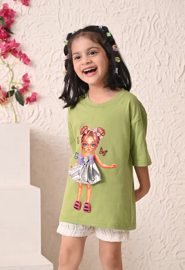 Green_Oversized_Graphic_T-Shirt_for_Girls