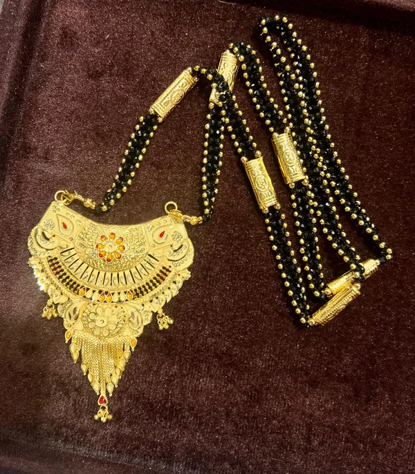 One_Gram_Gold_Plated_Pendant_Mangalsutra_Party_Wear