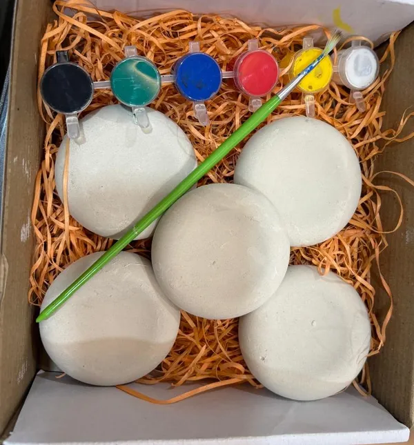 Diy_Paint_Kit-_Smiley