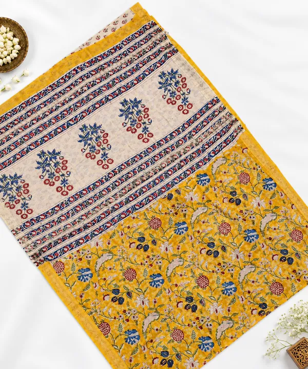 Yellow_Floral_Printed_Saree_For_Women