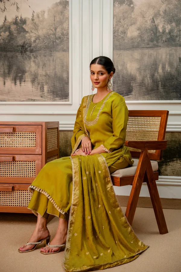 Goldenrod_Premium_Tissue_Simar_Kurta_Pant_Set