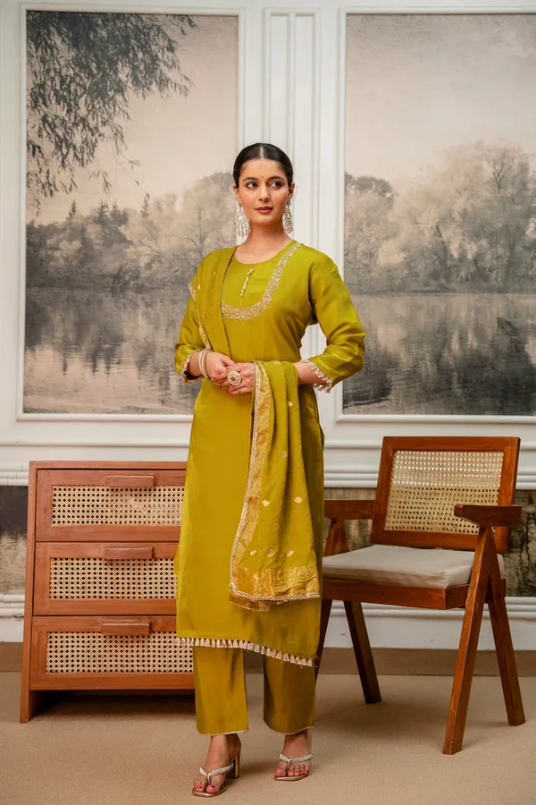 Goldenrod_Premium_Tissue_Simar_Kurta_Pant_Set