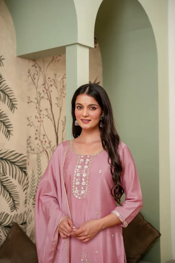 Pink_Embroidered_Kurta_Set_For_Women