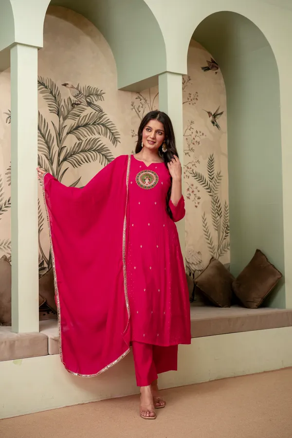 Magenta_Embroidered_Kurta_Set_For_Women