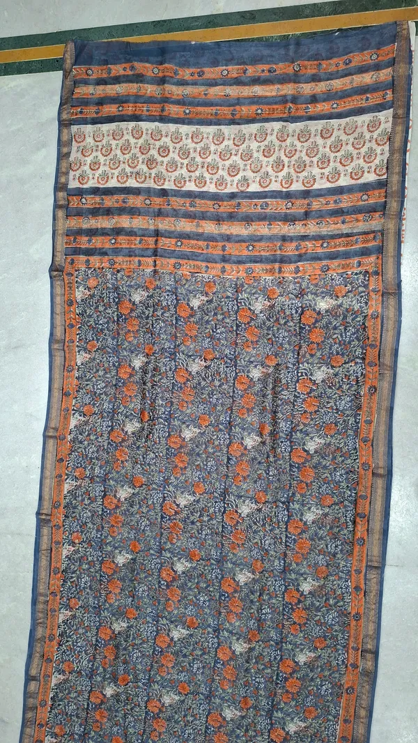 Maheshwari_Silk_Festive_Paisley_Floral_Print_Saree