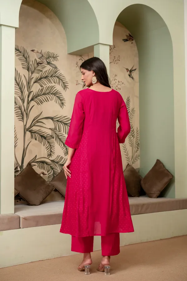Magenta_Embroidered_Kurta_Set_For_Women
