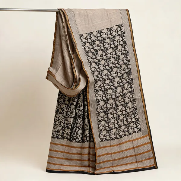 Black_And_Cream_Printed_Saree_For_Women