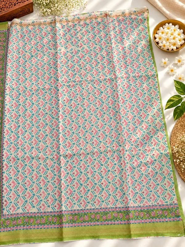 Green_Maheshwari_Silk_Floral_Print_Saree_For_Women